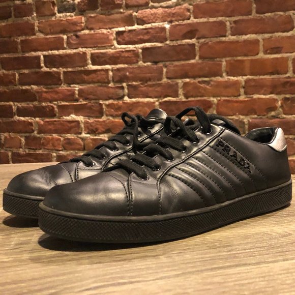 Prada Black Leather Low-top Fashion Logo Sneakers - Picture 1 of 7